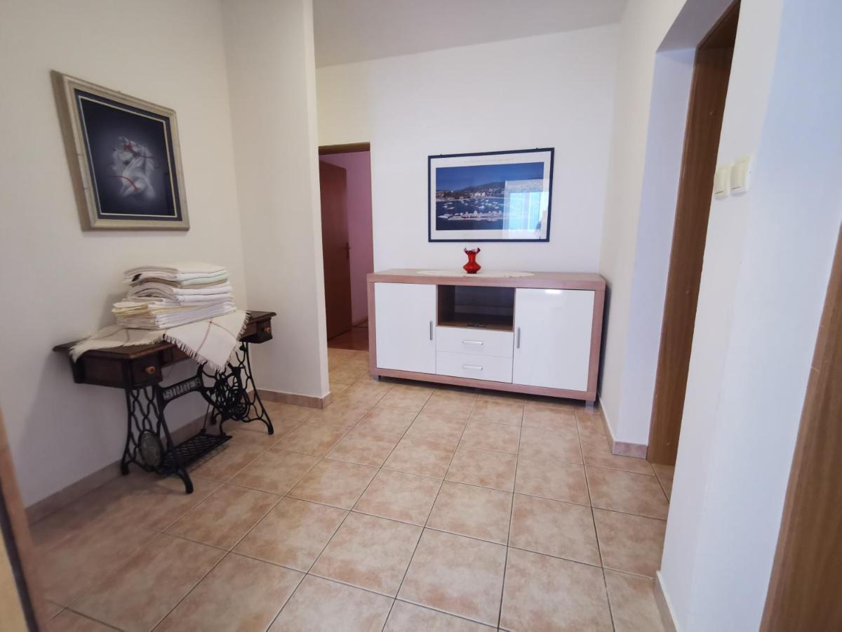 Villa Clara Apartments Kvarner Novi Vinodolski Exterior foto